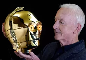 Der Kopf von C-3PO aus der ...