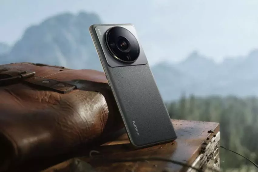 Wir wissen, wie das Xiaomi 13 Ultra mit Leica-Kamera aussehen wird - das erste echte Foto des Flaggschiffs wurde veröffentlicht