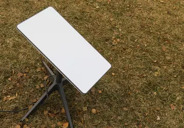 SpaceX hat damit begonnen, überholte Starlink-Satelliten-Internet-Terminals ...