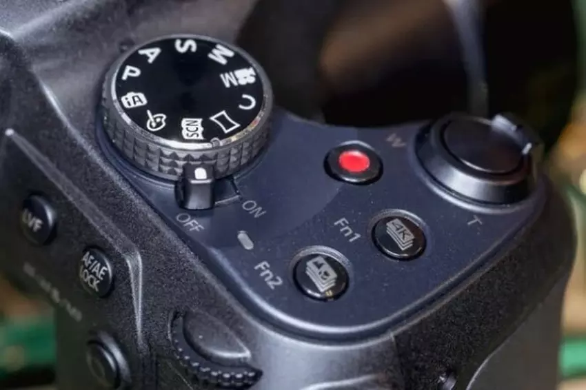 Panasonic Lumix FZ80 preisgünstige Digitalkamera