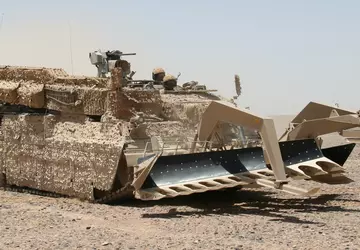 Deutschland hat Minenräumpanzer Wisent 1, Aufklärungssysteme ...