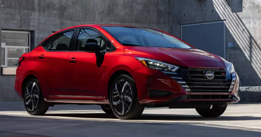 Nissan Versa SR - Foto von Nissan