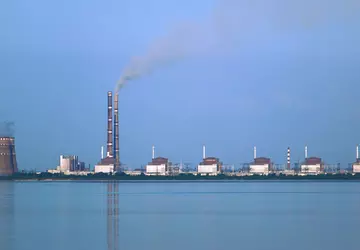 Die Russen beschießen das KKW Saporischschja, ...