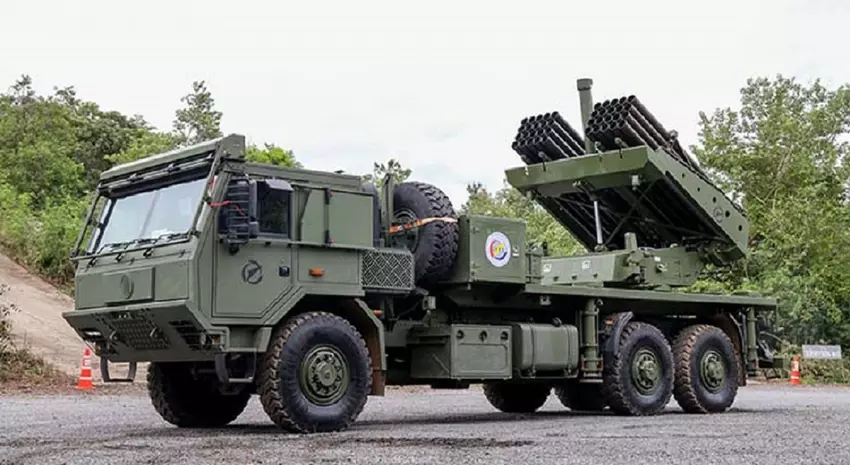 Thailand will den Mehrfachraketenwerfer D11A für SkyStriker-Kamikaze-Drohnen einsetzen