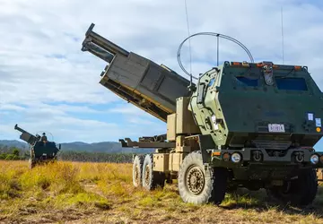 Russland behauptete, mehr als 100 HIMARS-Raketen ...
