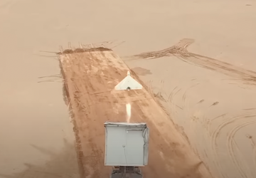 Russisches Militär schlägt iranische Kamikaze-Drohne Shahed ...