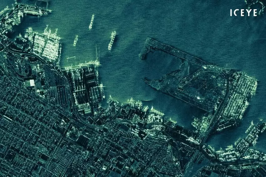 Reznikow: Innerhalb von zwei Tagen nach dem Einsatz des "Volkssatelliten" ICEYE verlor Russland gepanzerte Fahrzeuge im Wert von mehr als 20.000.000 Dollar