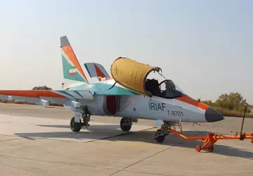 Iran hat das erste russische Trainingsflugzeug ...