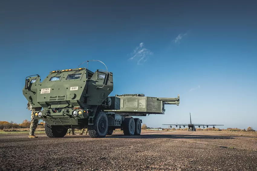 18 neue HIMARS-Raketensysteme für die Ukraine erhalten ein automatisches Feuerleitsystem IFATDS