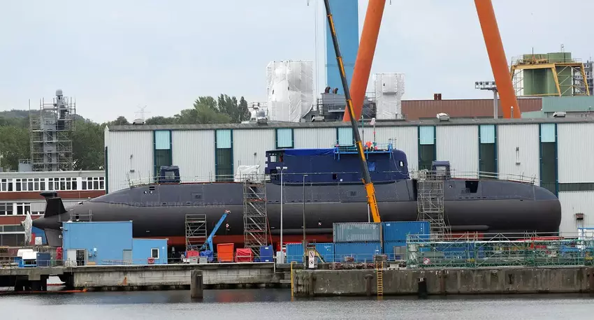 Die israelische Marine erhält das U-Boot INS Drakon, das potenziell Marschflugkörper und ballistische Raketen mit Nuklearsprengköpfen tragen kann