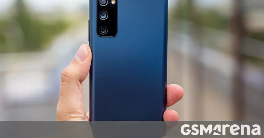 One UI 4.1 schafft es auf das Galaxy S20 FE 5G und das ursprüngliche Galaxy Fold