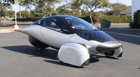 Aptera stellte auf der CES 2025 ein serienreifes Solar-Elektrofahrzeug vor