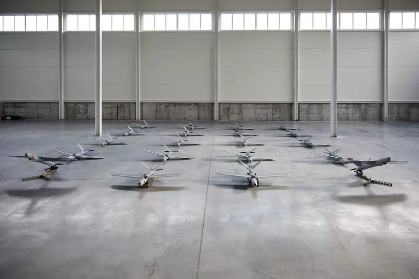 Monobank übergab den Streitkräften der Ukraine 20 von 40 Warmate-Kamikaze-Drohnen, die für 64.000.000 ₴ gekauft wurden.