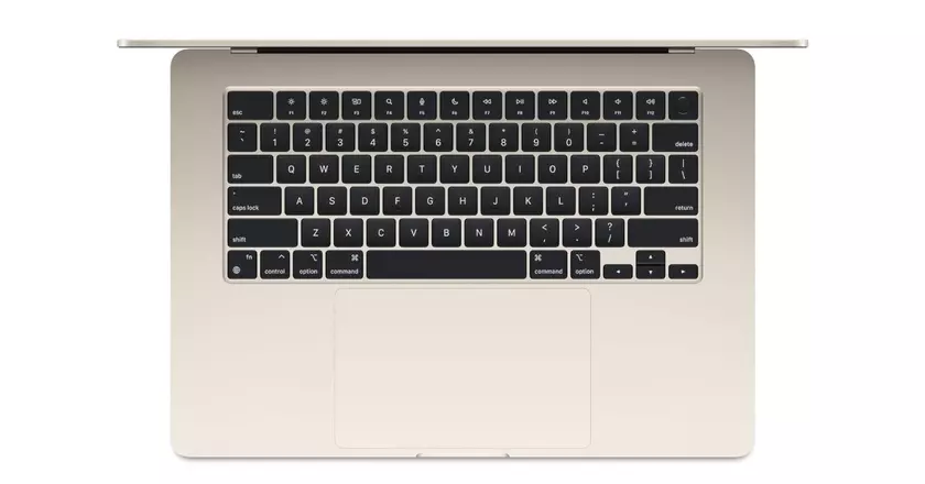 Apple 2024 MacBook Air 15-Zoll-Laptop Podcast Aufnahme