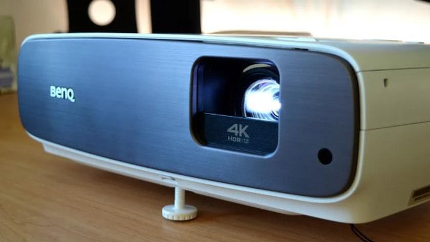 BenQ HT3550 4k beamer bis 3000€