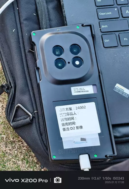 Oppo Find N5 in einem vollständig geschlossenen Gehäuse