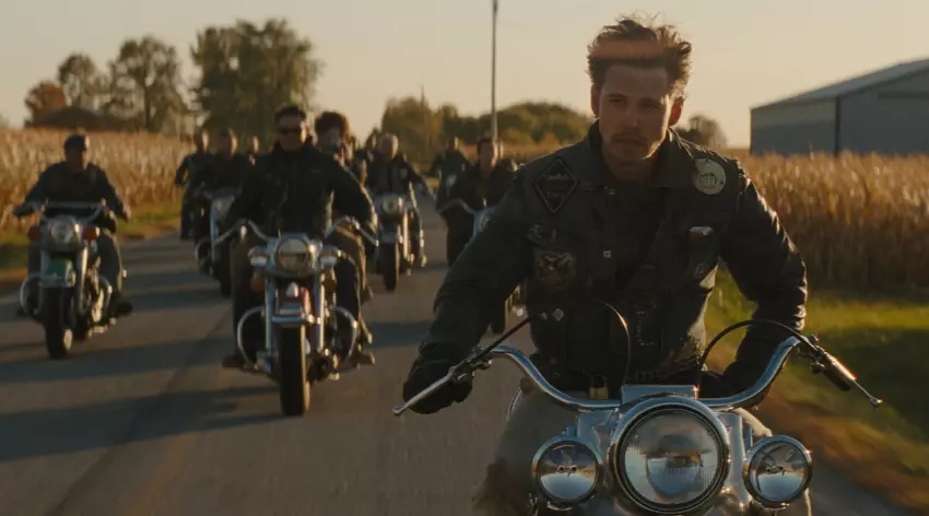 Das Krimidrama "The Bikeriders" mit Tom Hardy und Austin Butler in den Hauptrollen hat eine neue Heimat gefunden, nachdem Disney das Projekt fallen gelassen hat: Focus Features hat die weltweiten Vertriebsrechte erworben