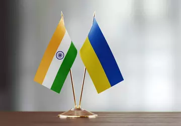 Indischer Beamter besucht Russland, um über ...