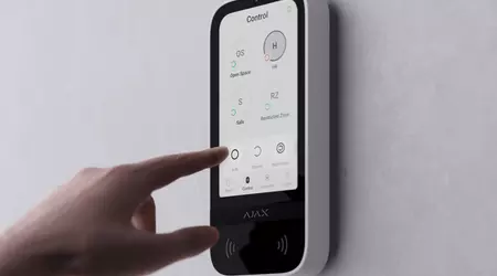 KeyPad TouchScreen Jeweller: kabellose Tastatur mit Touchscreen zur Steuerung des Ajax-Systems