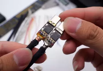 Apples Thunderbolt 4 Pro Cable Teardown ...