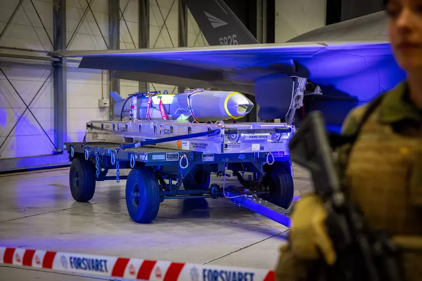 Norwegen erhält erste Joint Strike Missile für F-35