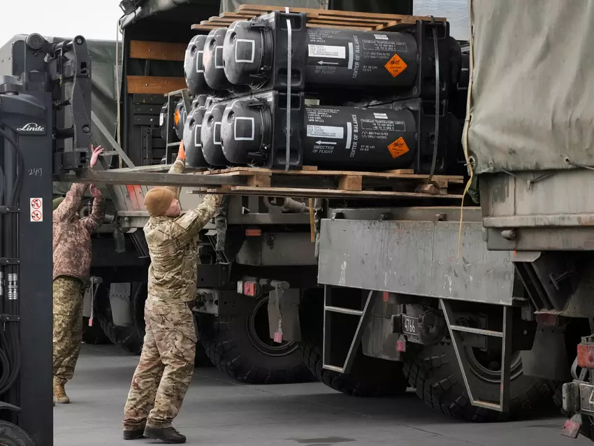 Jetzt ist es offiziell: Die USA kündigen ein neues Militärhilfepaket für die Ukraine an, das Munition für HIMARS und CyberLux K8, Switchblade 600, Altius-600 und Jump 20 UAVs umfasst