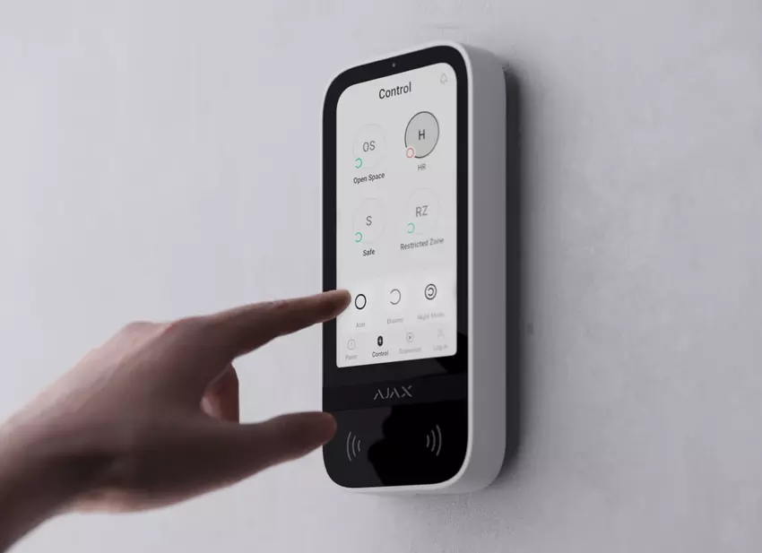 KeyPad TouchScreen Jeweller: kabellose Tastatur mit Touchscreen zur Steuerung des Ajax-Systems