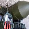 Die Russen haben die ballistische Interkontinentalrakete SS-27 Mod 2 mit einer Reichweite von 12.000 Kilometern gestartet, die einen nuklearen Sprengkopf mit einer Sprengkraft von bis zu 500 Kilotonnen tragen kann.-13 Die Russen haben die ballistische Interkontinentalrakete SS-27 Mod 2 mit einer Reichweite von 12.000 Kilometern gestartet, die einen nuklearen Sprengkopf mit einer Sprengkraft von bis zu 500 Kilotonnen tragen kann.-13