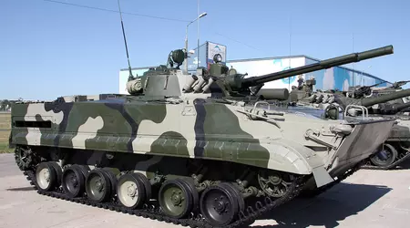VAE zeigen modernisierten BMP-3 mit slowakischem Kampfmodul  