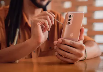 Moto G Stylus 2022: Mittelklasse-Smartphone mit ...