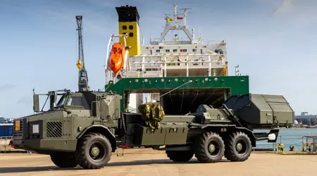 Das Vereinigte Königreich hat die erste schwedische Panzerhaubitze Archer als Ersatz für die an die Ukraine abgegebenen Artilleriesysteme AS-90 erhalten
