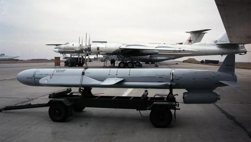 Polen bestätigt offiziell die Landung einer russischen Rakete auf seinem Gebiet - sie flog 450 km an US-amerikanischen und polnischen Kampfflugzeugen vorbei