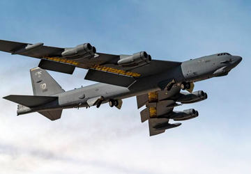 B-52 Stratofortress-Atombomber 25 km vor der ...