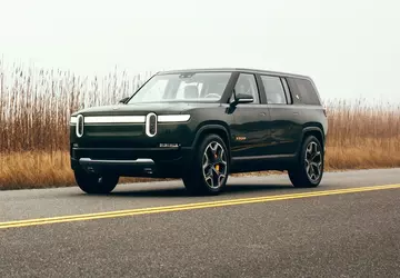 Rivian schiebt die R1S-SUV-Lieferungen nach der ...