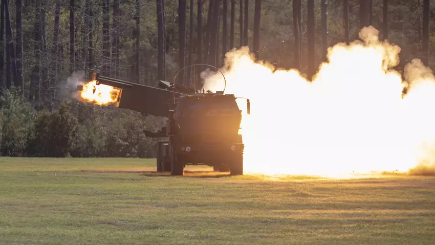 Im Jahr 2023 wird Polen ein HIMARS-Zentrum für die Wartung und Produktion von M142-Raketensystemen einrichten.