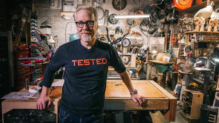 MythBusters-Star Adam Savage hat die AirPods Pro 2-Kopfhörer als Hörhilfe ausprobiert und war zufrieden (Video)