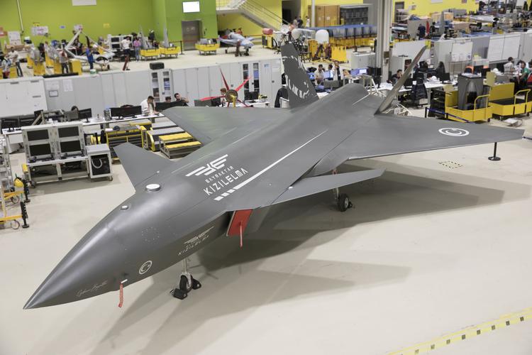 Türkische UAV Kızılelma mit ukrainischem Motor ...