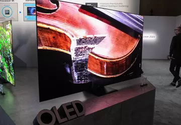 Ein 77" Samsung QD-OLED 4K TV ...