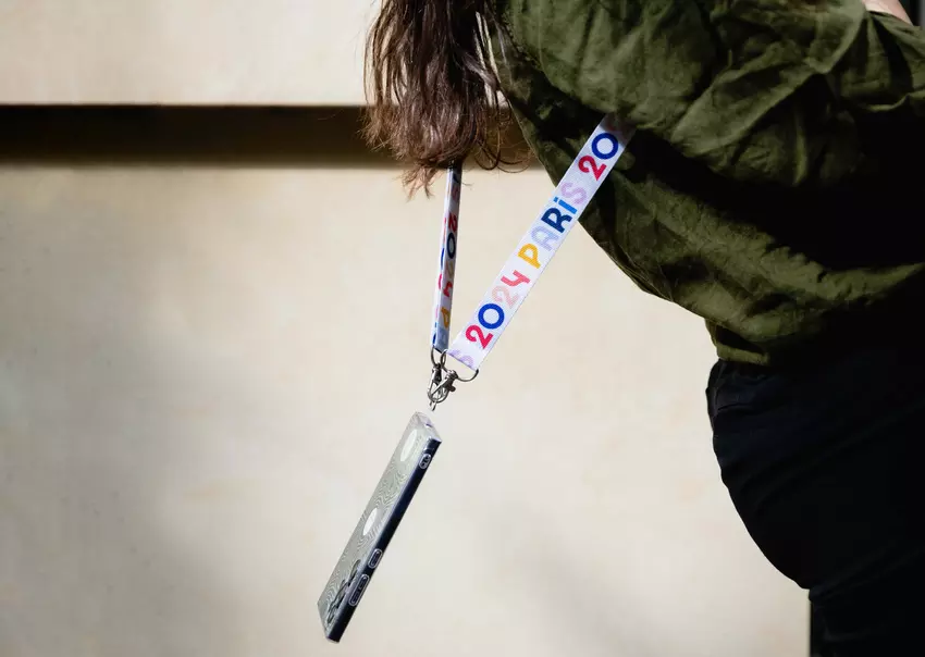 Samsung hat zu Ehren der Olympischen und Paralympischen Spiele 2024 in Paris eine Reihe von Smartphone-Zubehör vorgestellt