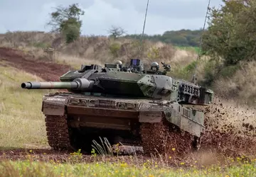Die Niederlande haben 46 Leopard 2A8 ...