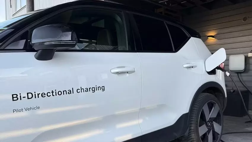 Volvo-Elektroautos haben zum ersten Mal Strom in das schwedische Stromnetz in Göteborg zurückgespeist