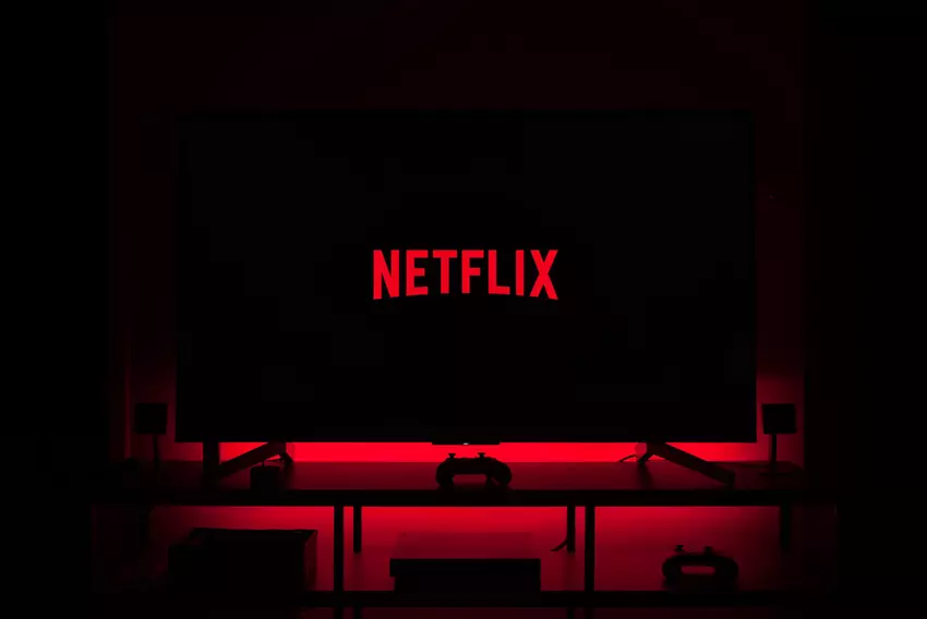 Netflix stellt seine Arbeit in Russland wegen der Invasion der Ukraine ein