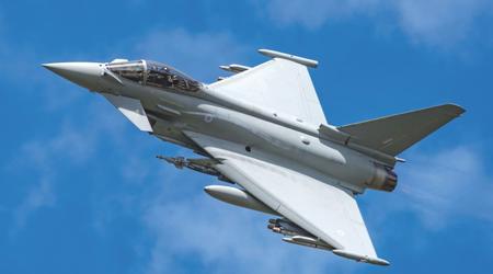 Britische Typhoon-Kampfjets fangen in einer Woche dreimal russische Flugzeuge über der Ostsee ab