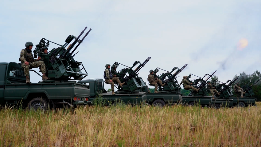 Ukrainische Luftverteidigungskräfte erhalten tschechisches Viktor-Luftverteidigungssystem auf Basis eines Toyota Land Cruiser 70