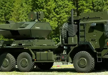 Rheinmetall liefert der Ukraine moderne Skynex-Flugabwehrsysteme, ...