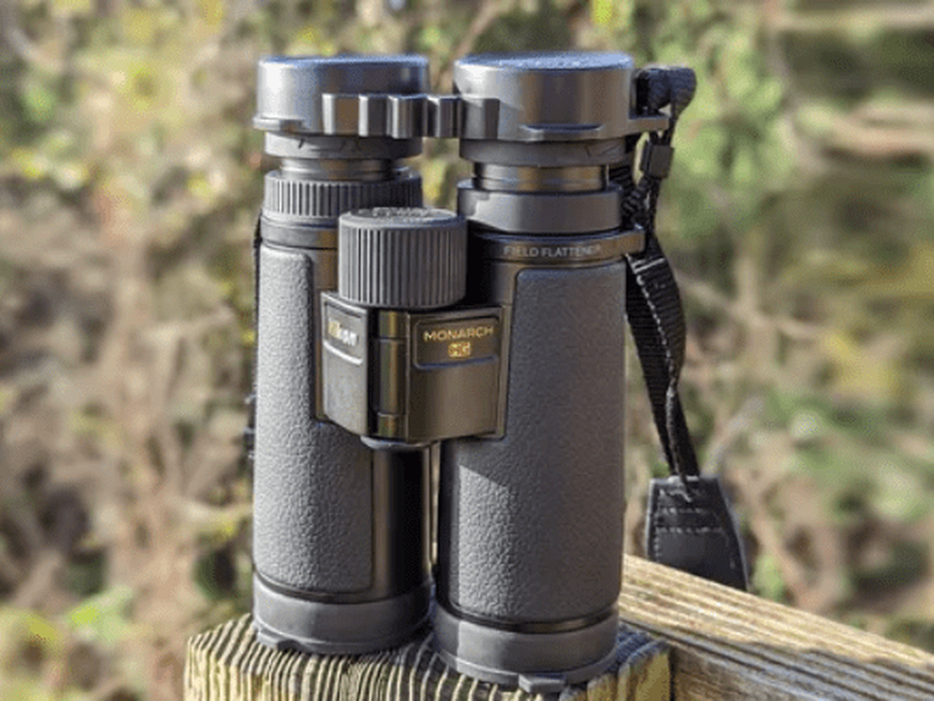 Nikon MONARCH HG 10X42 Magnesium-Fernglas