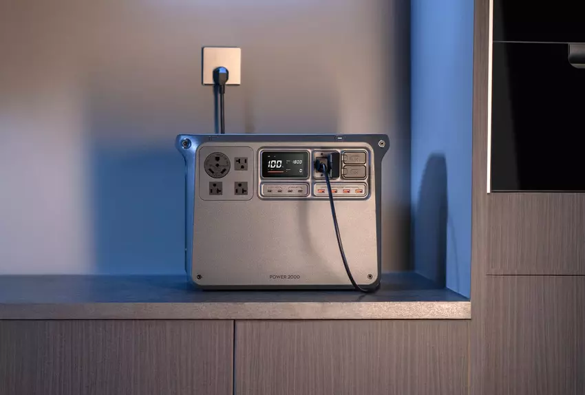 DJI Power 2000 im Innenraum