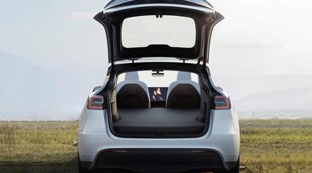 Tesla hat eine $225-Matratze für das Model Y vorgestellt, die Ihr Elektroauto in eine Camping-Maschine verwandelt