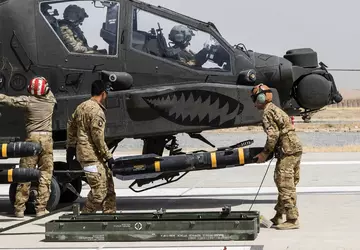 Polen kauft AGM-114 Hellfire-Panzerabwehrraketen von den ...