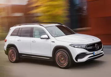 Einige Mercedes-Benz EQB werden wegen der ...